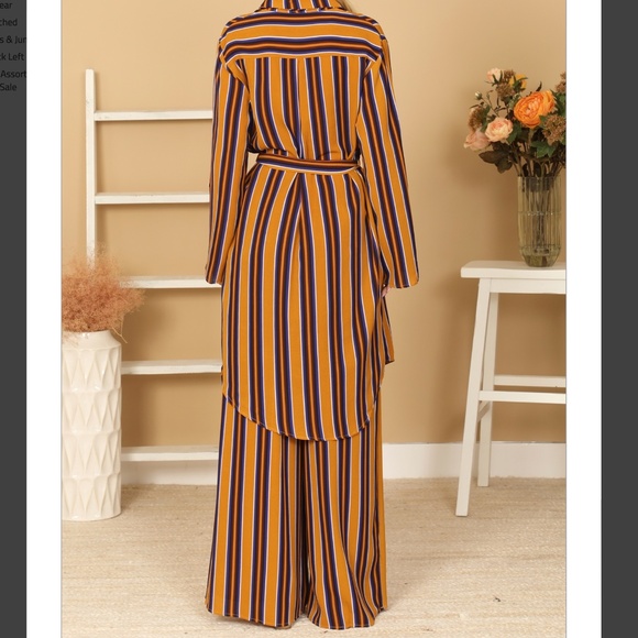 NWT Women's 2pc Stripe Collared Button Down Tie Waist Wide Leg Matching Suit - Picture 2 of 4